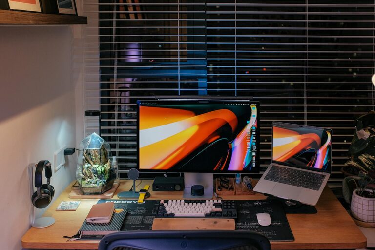 Tips for Creating a Comfortable and Productive Home Office Space