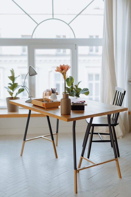 Easy Tips to Create a Cozy and Inviting Home Office Space